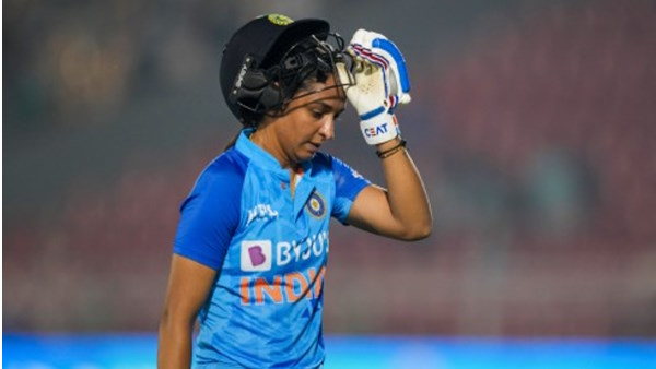 हरमनप्रीत कौर पर भड़कीं पूर्व कप्तान