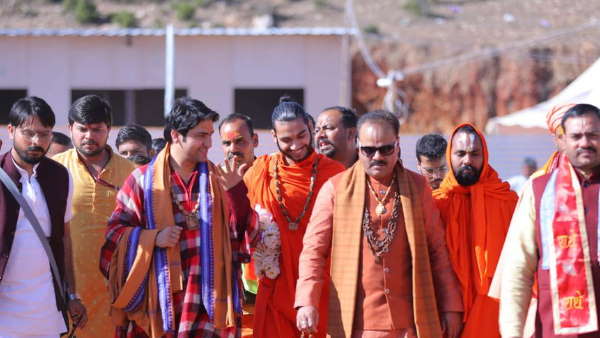 बागेश्वर धाम में जारी है सनातन का महाशक्ति प्रदर्शन बागेश्वर धाम में जारी है सनातन का महाशक्ति प्रदर्शन