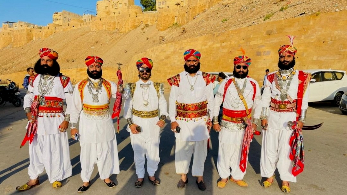 मरू महोत्सव में राजस्थान की सांस्कृतिक विरासत की झलक मरू महोत्सव में राजस्थान की सांस्कृतिक विरासत की झलक