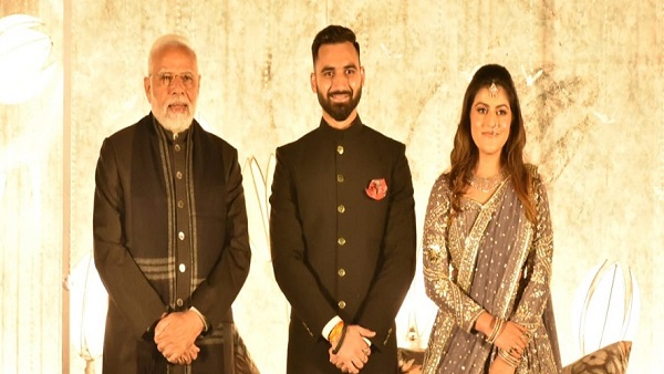 डॉ मल्लिका इतिहास की प्रोफेसर हैं