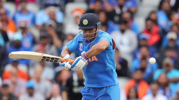 धोनी ने नई पीढ़ी को बदलकर रख दिया