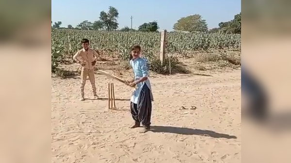 इंस्टग्राम पर शेयर किया वीडियो इंस्टग्राम पर शेयर किया वीडियो