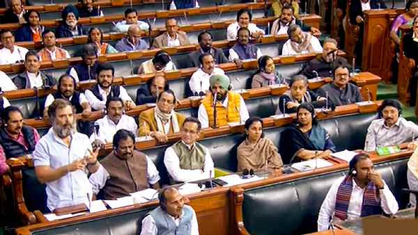 'असंसदीय' अभिव्यक्ति क्या है ?