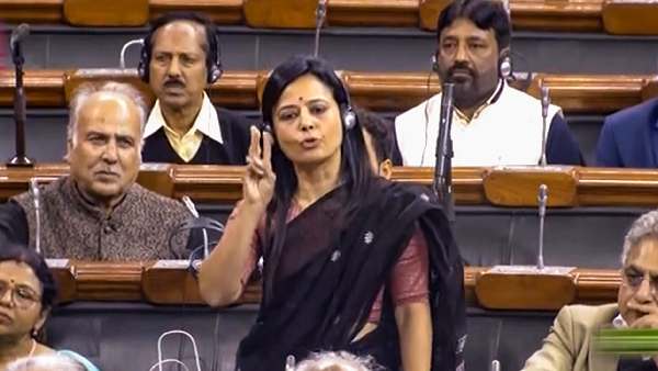 किसी शब्द या भाषण के अंश को हटाने का फैसला कैसे होता है?