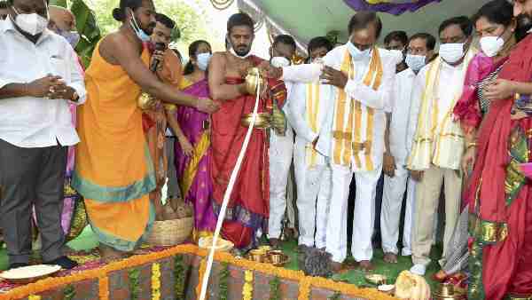 opinion-cm-kcr-became-a-trend-setter-of-spirituality-while-developing-telangana
