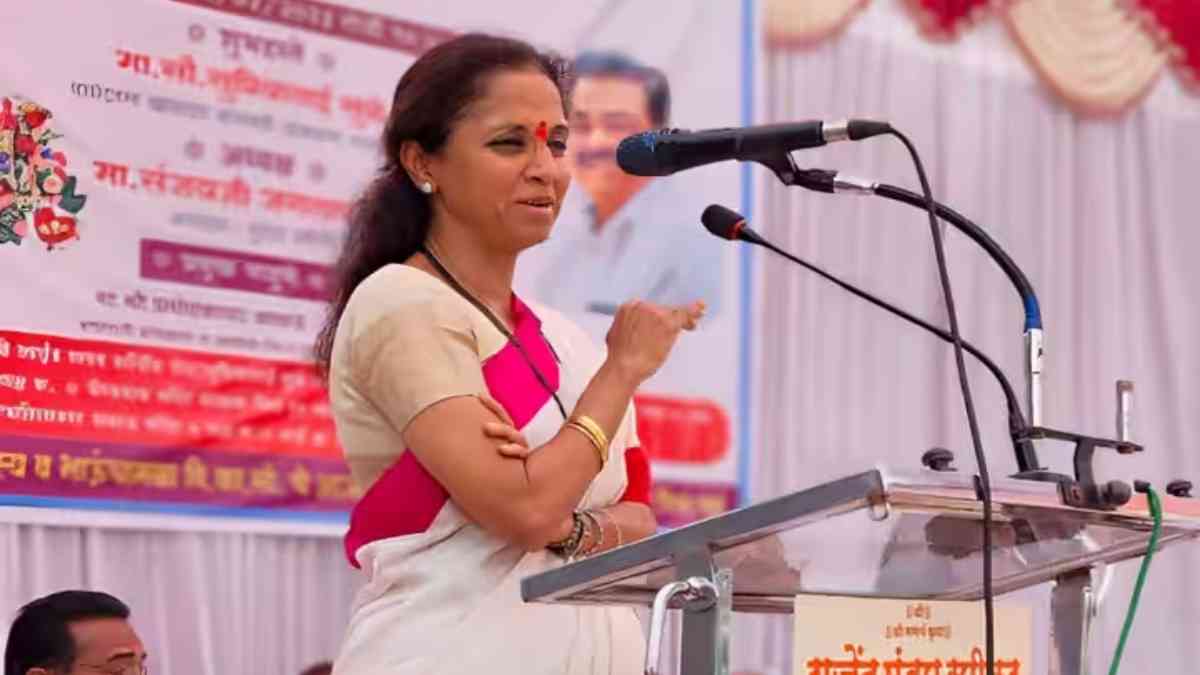 राकांपा में उत्तराधिकार के लिए पोस्टर युद्ध