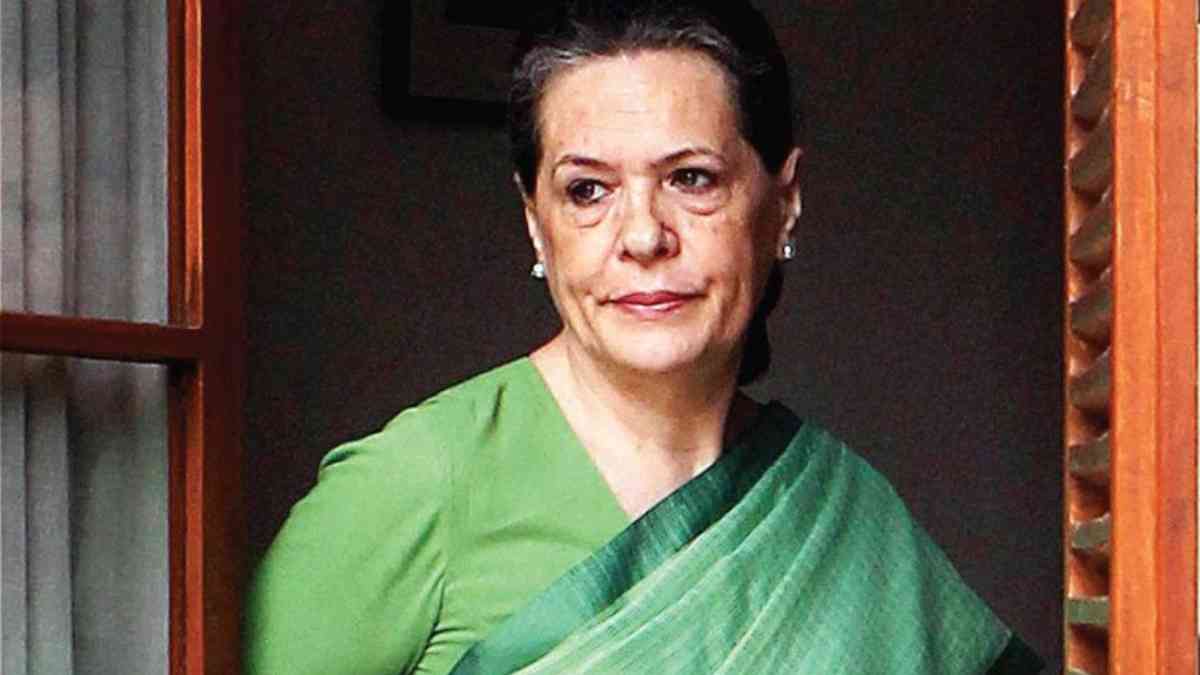 कांग्रेस राजनीति की नियामक बिन्दु