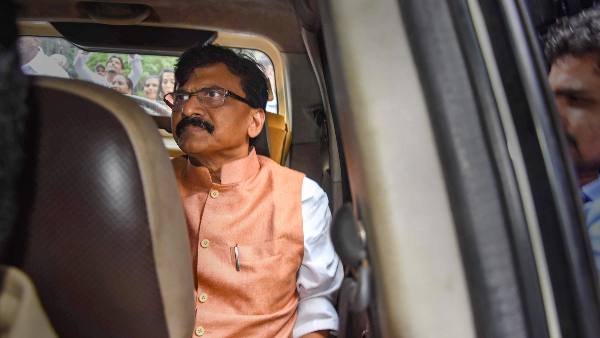 राउत ने राजा ठाकुर पर लगाया उनकी 'सुपारी' लेने का आरोप