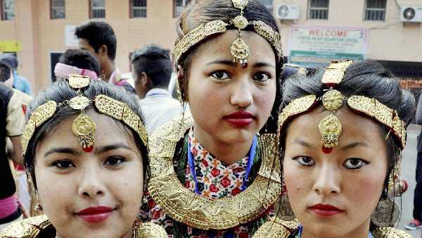 महिलाओं को ज्यादा बच्चे पैदा करने के लिए प्रेरित किया जा रहा है महिलाओं को ज्यादा बच्चे पैदा करने के लिए प्रेरित किया जा रहा है