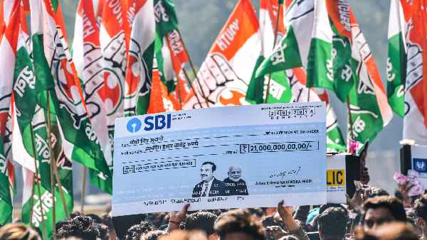 कांग्रेस को भी एक साल पहले के मुकाबले 28% ज्यादा चंदा मिला