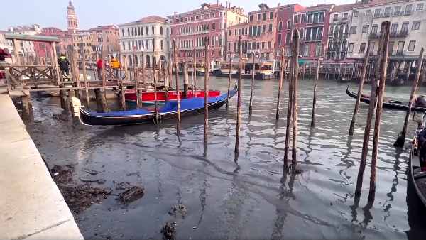 वेनिस की नहरों को क्या हो गया है ?