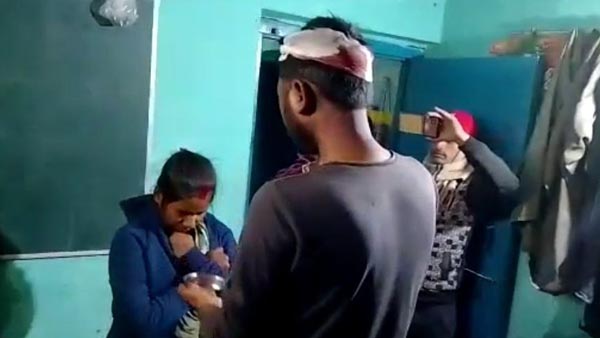 समाज में जा रहा ग़लत संदेश- ग्रामीण