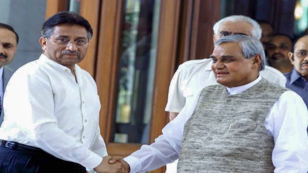 आगरा में हुआ शिखर सम्मेलन