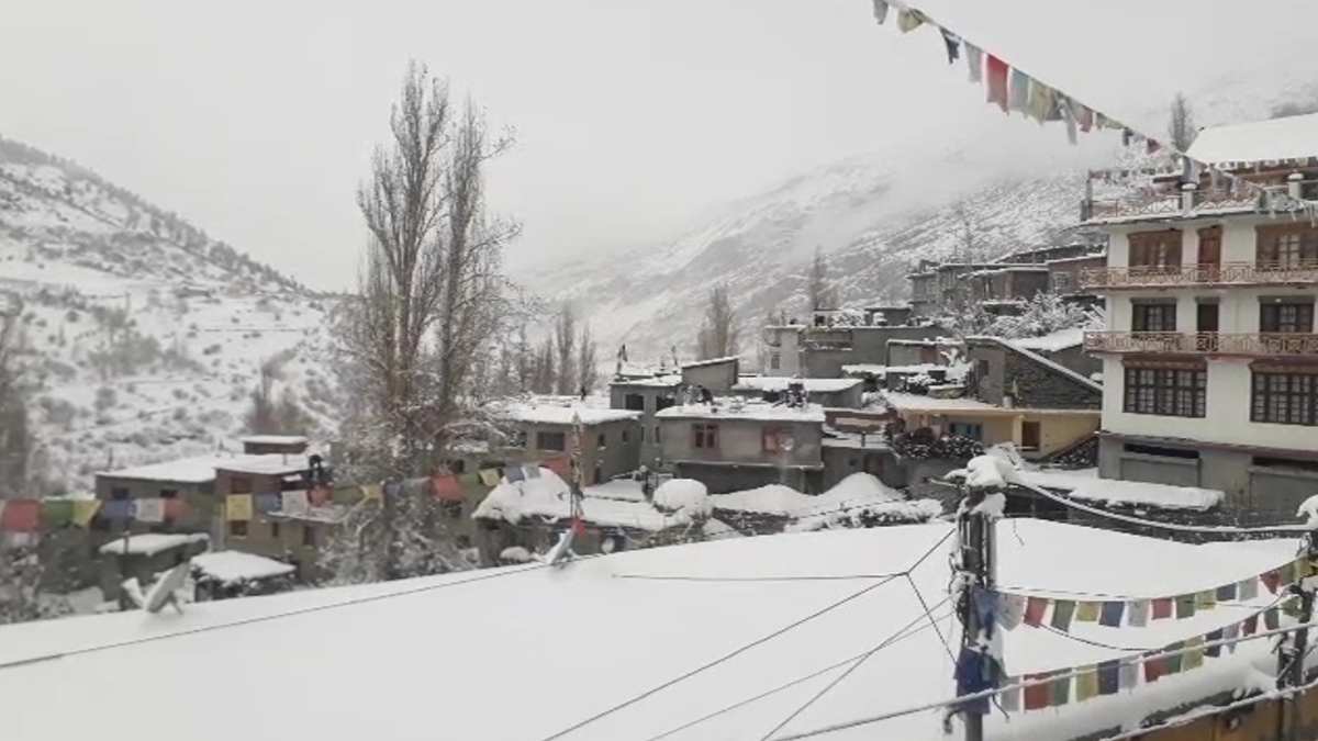 Snowfall in Himachal Snowfall in Himachal