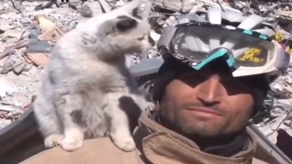 शख्स का साथ छोड़ने से इंकार!