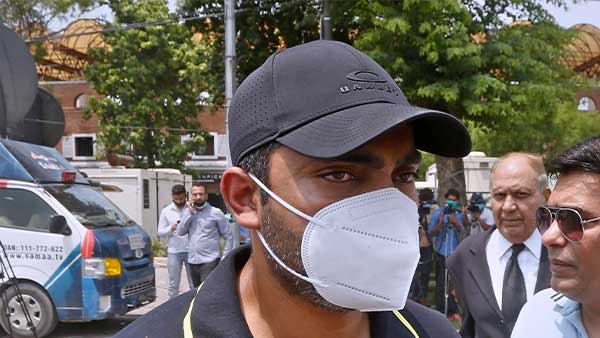 कोहली अब पुराने फॉर्म में आ चुके हैं कोहली अब पुराने फॉर्म में आ चुके हैं