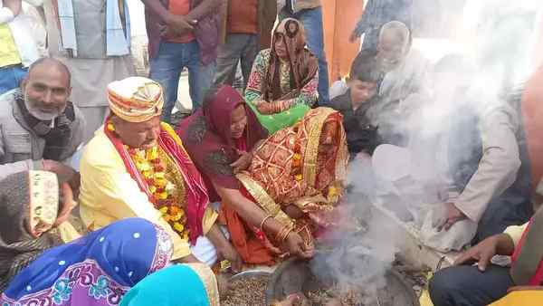 23 साल की नंदनी संग लिए सात फेरे