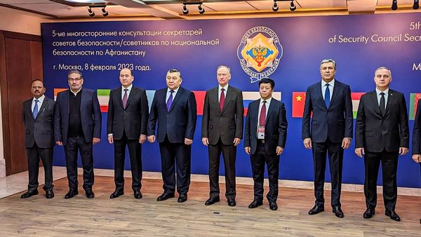 डोभाल को स्पेशल बैठक के लिए बुलाया गया