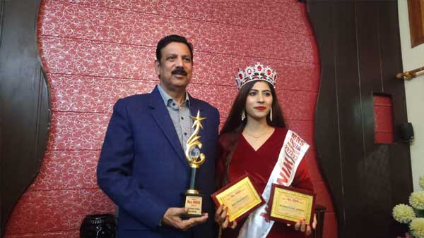 कम्पटीशन में 80 मॉडल्स हुई थी शामिल कम्पटीशन में 80 मॉडल्स हुई थी शामिल