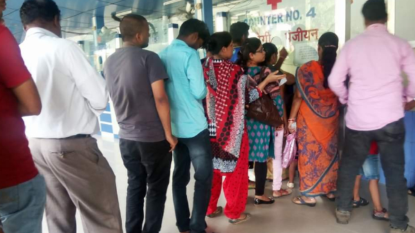 ज्यादा फोन चलाने से हो सकती है ये बीमारी