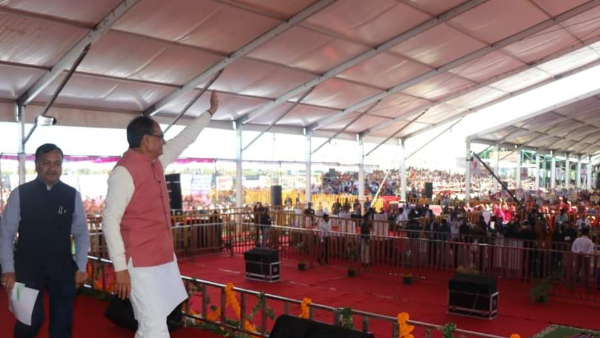  कांग्रेस ने किसान भाई-बहनों को कर्ज माफी के नाम पर धोखा दिया: CM