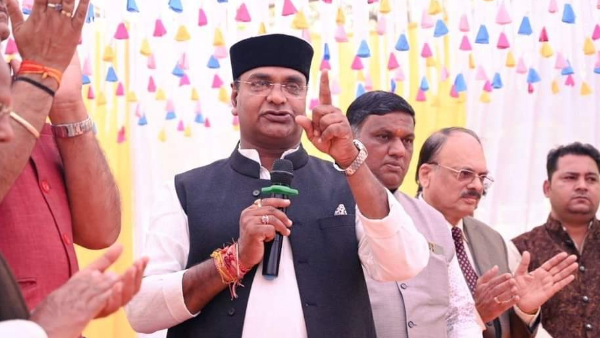 स्वास्थ्य व्यवस्थाओं को बेहतर करने में लगी सरकार: मंत्री सारंग स्वास्थ्य व्यवस्थाओं को बेहतर करने में लगी सरकार: मंत्री सारंग