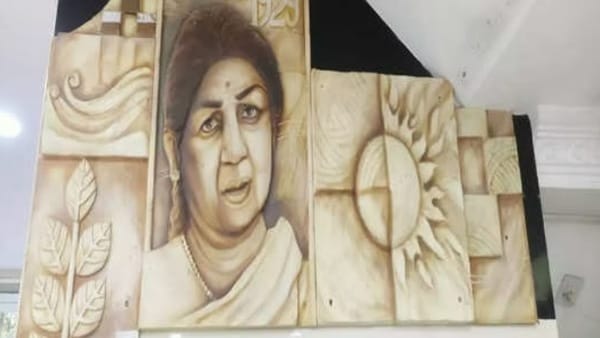 कपड़ों का मॉल स्थापित 