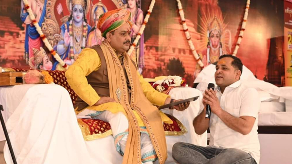 मैंने 32 साल में कोई गलत काम नहीं किया: पंडोखर सरकार