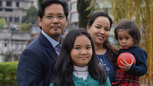 संगमा ने की है डॉक्टर मेहताब चांदी