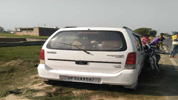 Gonda Advocate returning from marriage by WagonR rammed into truck 3 died on the spot 