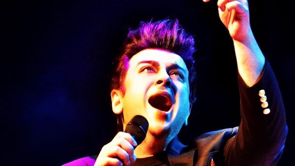 पाकिस्तानी ट्रोलर्स को अदनान सामी ने दिया मुहतोड़ जवाब