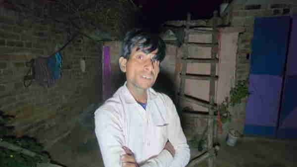 Aligarh First killed his wife then hanged himself 