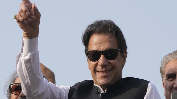 पश्तून के नियाजी का रंगीला इतिहास 