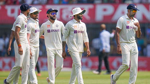 इंदौर में लियोन के सामने फीके साबित हुए थे