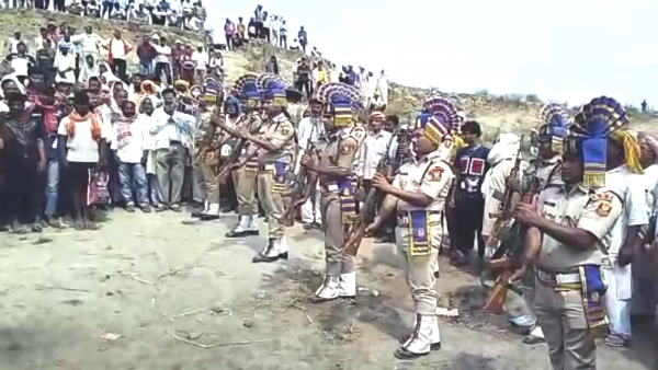 CRPF jawan of ballia death due to trampling by elephants during parade in forest of Gwalior CRPF jawan of ballia death due to trampling by elephants during parade in forest of Gwalior