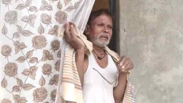 Akanksha Dubey family members blocked the highway protest accused the police of taking money