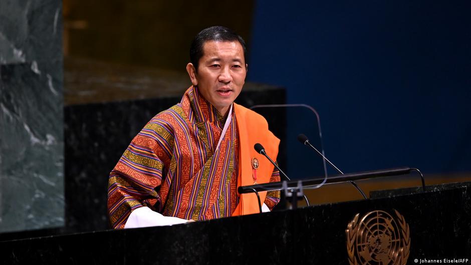 भूटान के प्रधानमंत्री लोते शेरिंग