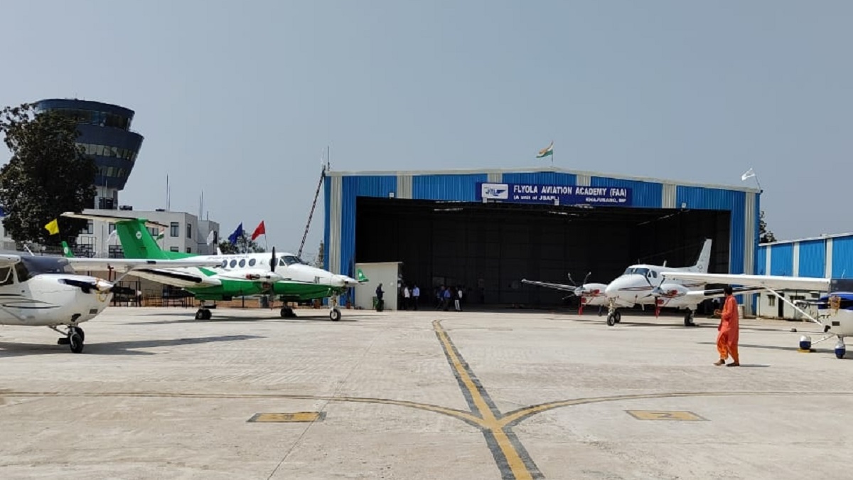 khajuraho airport flying academy