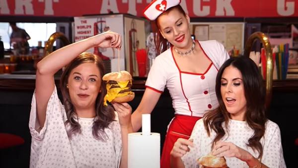 158 Kg वजन वाले को फ्री खाना