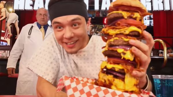 रेस्टोरेंट के फूड आइडम की धूम