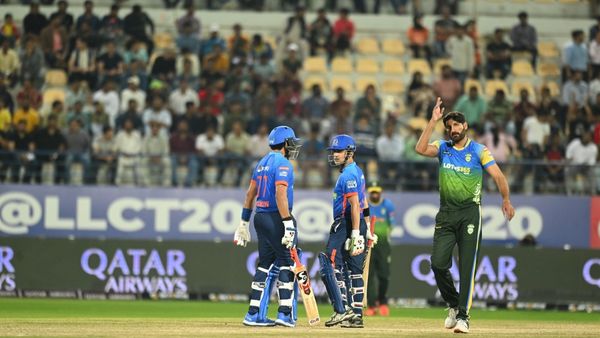 इंडिया महाराजा फाइनल की दौड़ में बरकरार