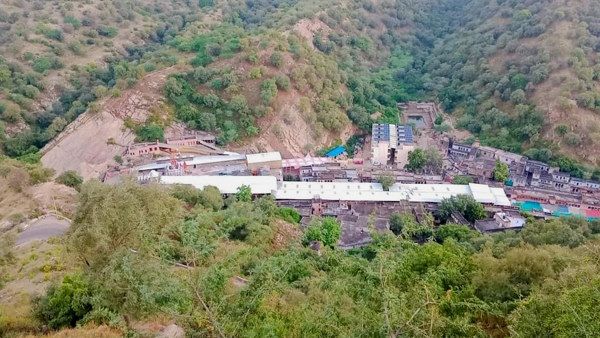  जीण की भाभी की शर्त क्‍या थी?