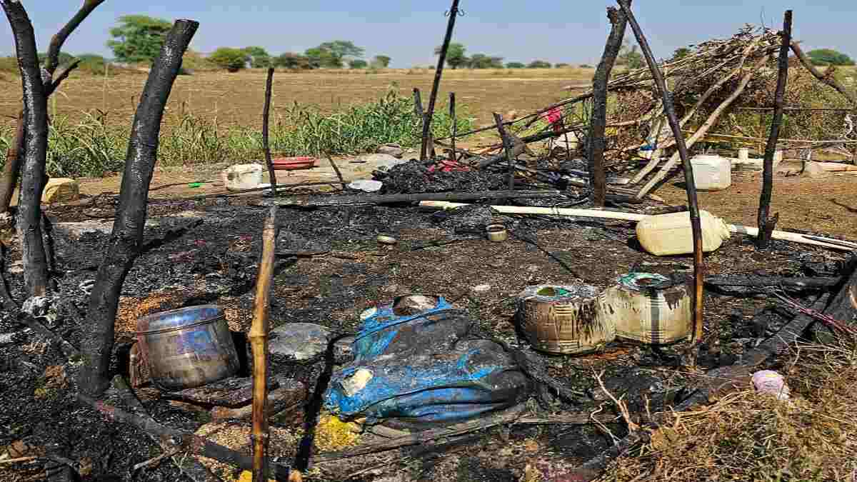 चूल्हा जलाने में मां की लापरवाही ने बुझा दिए घर के दो चिराग