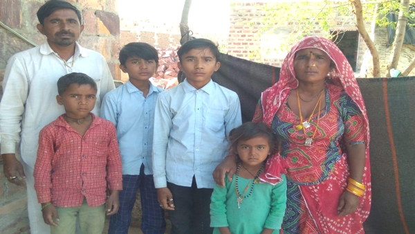  कंठी पर मोर बोले का अर्थ क्‍या है?