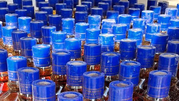 Liqour Ban In Bihar, illegal liquor supply in bihar, police seized liqour from mortury van 