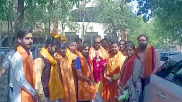 Mathura Laddu Gopal appeared in the court given last chance when Sunni Waqf Board did not appear
