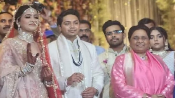 बसपा के स्टार चेहरों में से एक हैं आकाश आनंद 