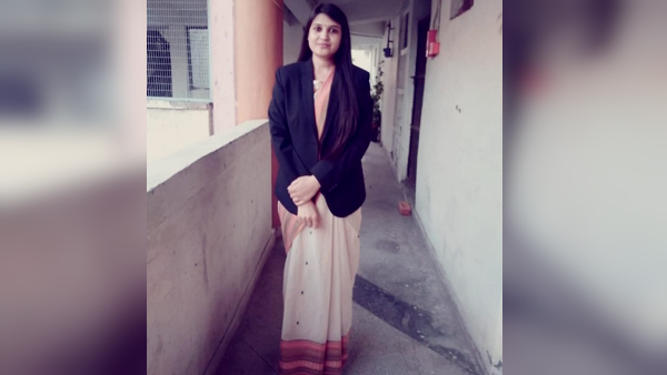  एक दामाद दिल्‍ली में आईईएस