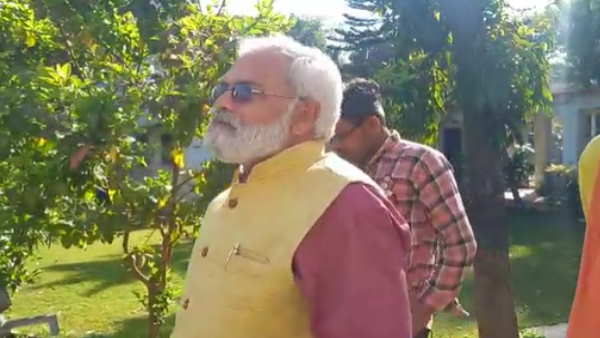 Saharanpur PM Modis lookalike Abhinandan Pathak accused of 15 lakhs rupees fraud 