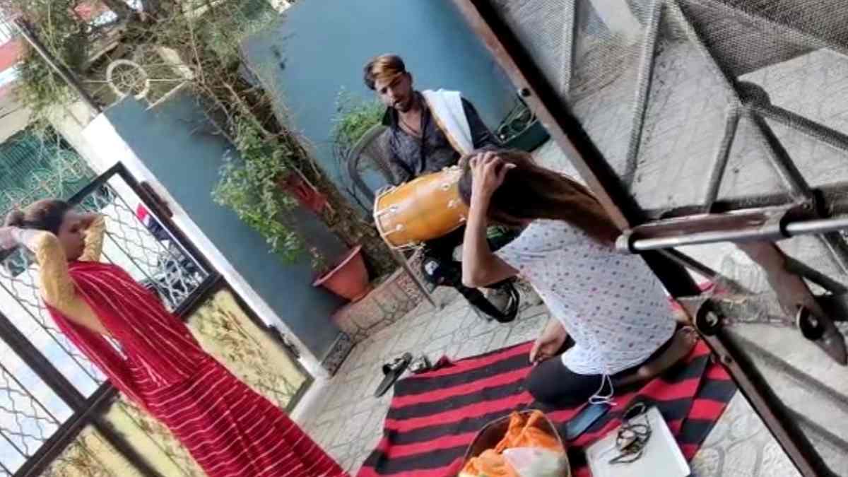 Sagar असली-नकली किन्नर विवाद: किन्नर के भेष में वसूली कर रहे लड़के